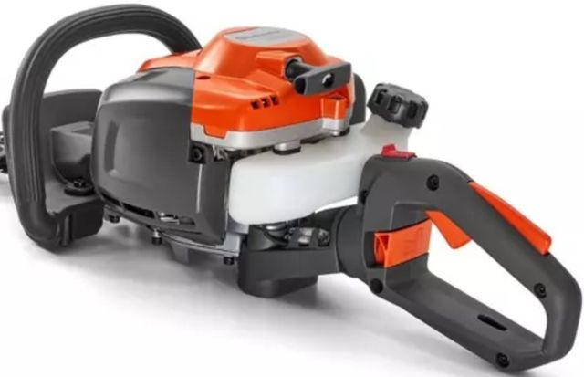 Husqvarna® 322HD60 24" Hedge Trimmer-1