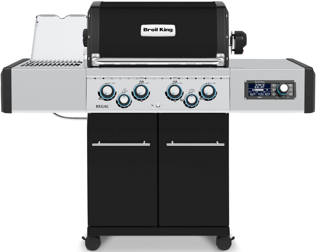Broil King® Regal™ Q 490 Pro IR 4-Burner Black Freestanding