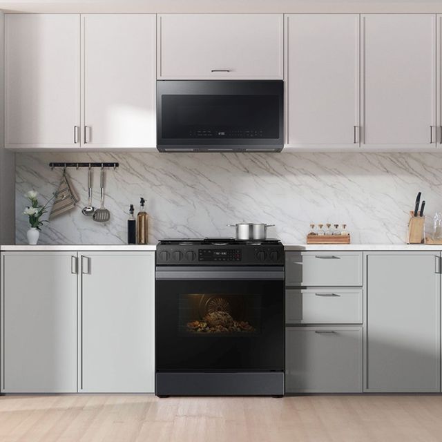 Samsung Bespoke 30" Matte Black Steel Slide In Gas Range-6