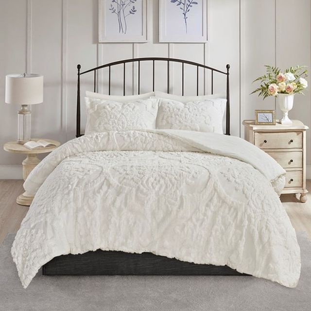 Olliix by Madison Park Viola 3 Piece White Full/Queen Tufted Cotton Chenille Damask Comforter Set-0