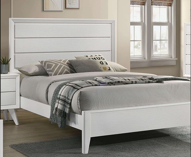 Furniture of America® Dortmund White Queen Panel Bed-0