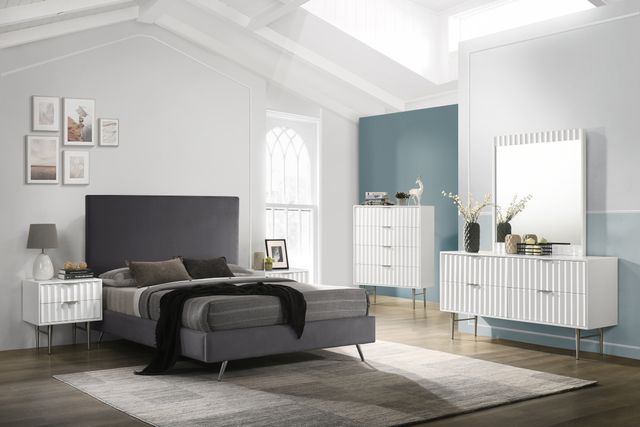 Meridian Furniture Modernist White Gloss Mirror-4