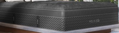 The luxurious 16-inch Helix Midnight Elite Hybrid Mattress, showcasing its impressive height and premium medium pillow top. The luxurious 16-inch Helix Midnight Elite Hybrid Mattress, showcasing its impressive height and premium medium pillow top.