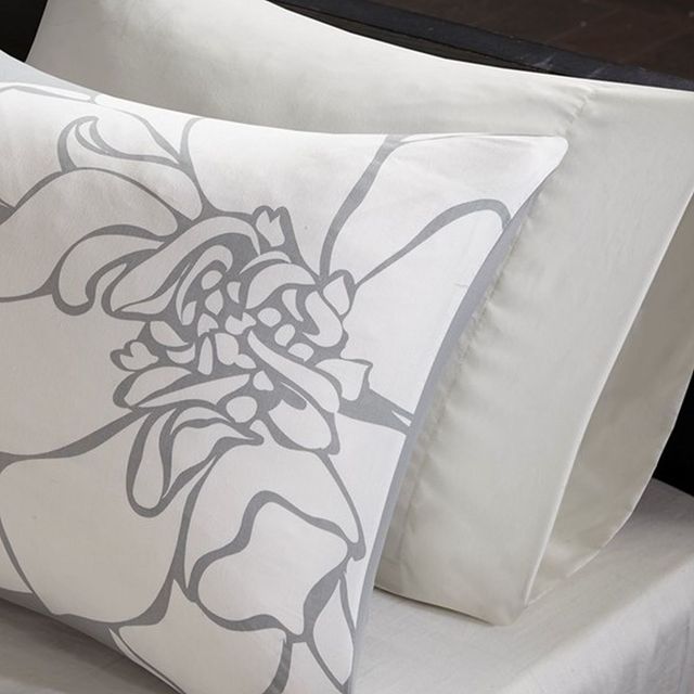 Olliix by Madison Park Grey/Blush Queen Lola Comforter Set-4