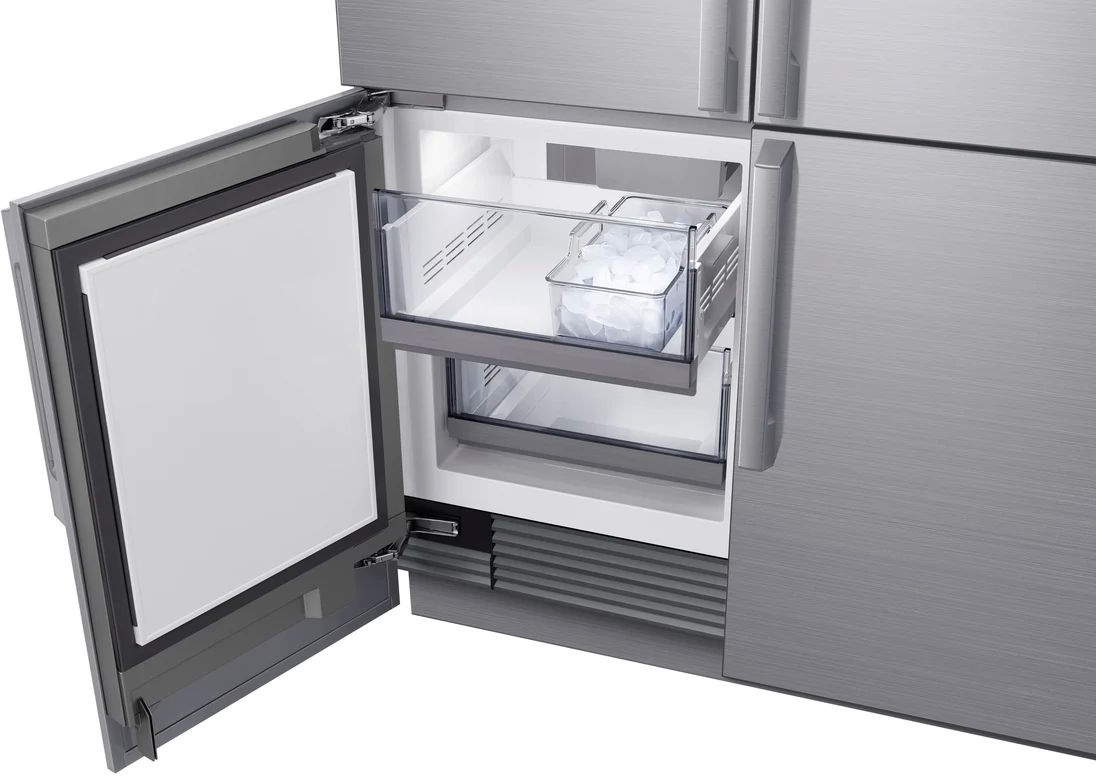 Dacor DRF425300AP Refrigerator - Thumbnail 3