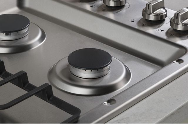 GE® 30" Stainless Steel Gas Cooktop-1