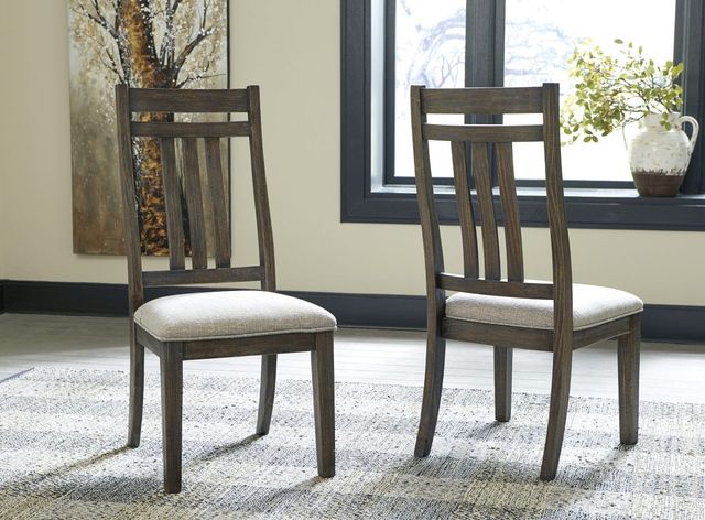Signature Design by Ashley® Wyndahl Rustic Brown Slat Back Dining Side Chair-3