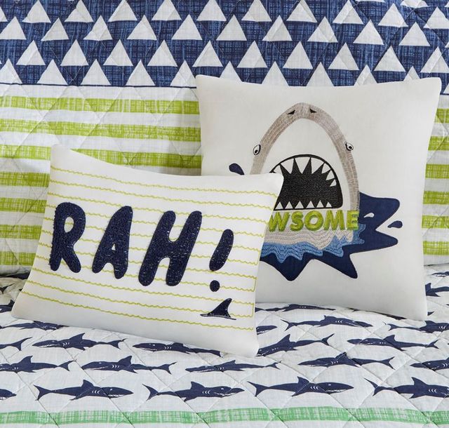 Olliix by Urban Habitat Kids Finn Green/Navy Full/Queen Shark Cotton Reversible Coverlet Set-2