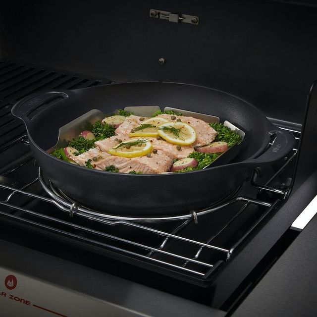 Weber® CRAFTED Wok & Steamer-2