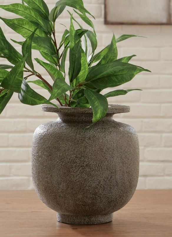 Signature Design by Ashley® Jedwick Brown/Gray Vase-1