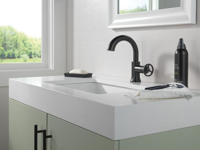 Delta Trinsic® Matte Black Single Handle Wheel Pull-Down Bathroom Faucet with Drain-3