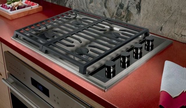 Wolf® 30" Stainless Steel Transitional Natural Gas Cooktop-3