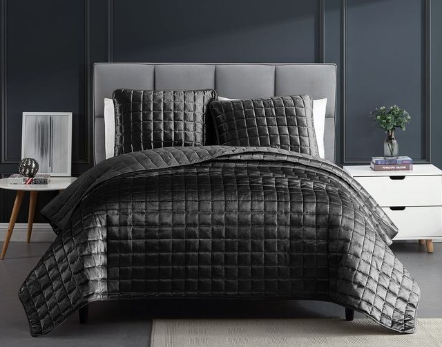 Hallmart Collectibles Luxe 3-Piece King Graphite Velvet Coverlet Set-0