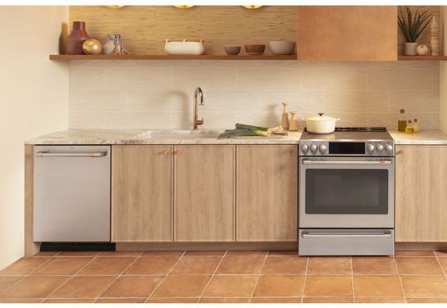 Café™ 30" Stainless Steel Slide In Induction Range-9