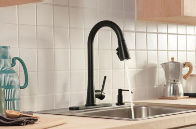 Peerless Precept® Matte Black Single Handle Pull-Down Lever Kitchen Faucet-3