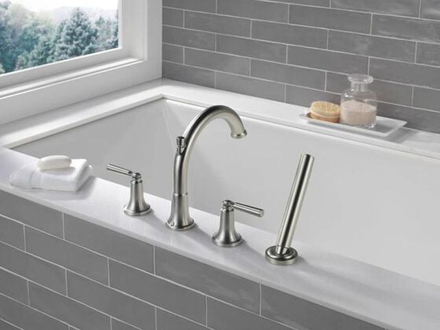 Delta Saylor® Stainless Roman Tub Trim with Hand Shower-2