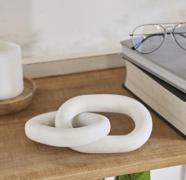 Deco Marche White Chain Geometric Sculpture-4
