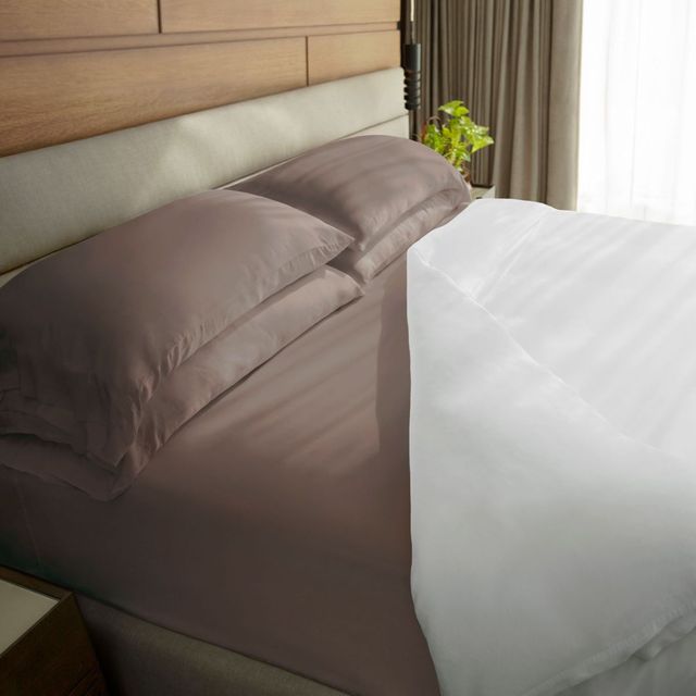 Cariloha Classic 4-Piece Bamboo Viscose Beach Linen Queen Sheet Set-2