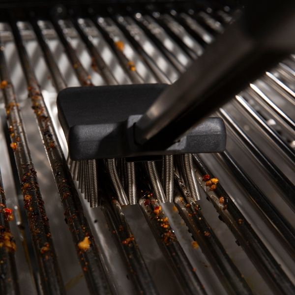 Broil King® Baron™ Stainless Steel Coil Spring Grill Brush-3