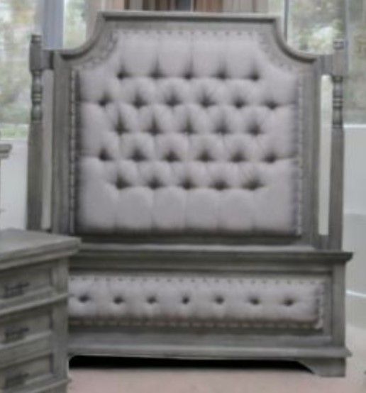Million Dollar Rustic Sam 5-Piece Distress Gray/Gray Queen Upholstered Panel Bedroom Set-1