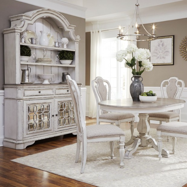 Styling a Dining Room Hutch