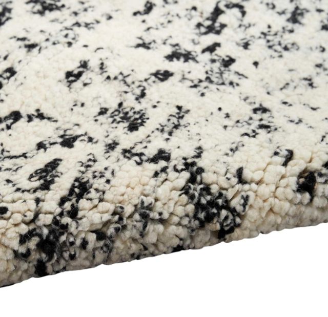 Nourison Home™ CK042 Billows Black/Ivory 5'x7' Area Rug-4