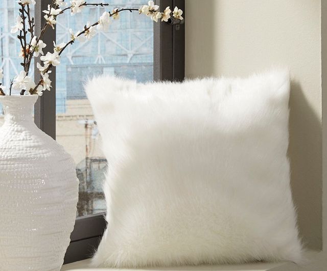 Signature Design by Ashley® Himena 4-Piece White Pillows-3