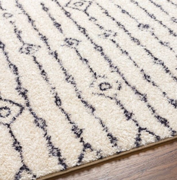 Surya Lykke White 4'x6' Area Rug-4