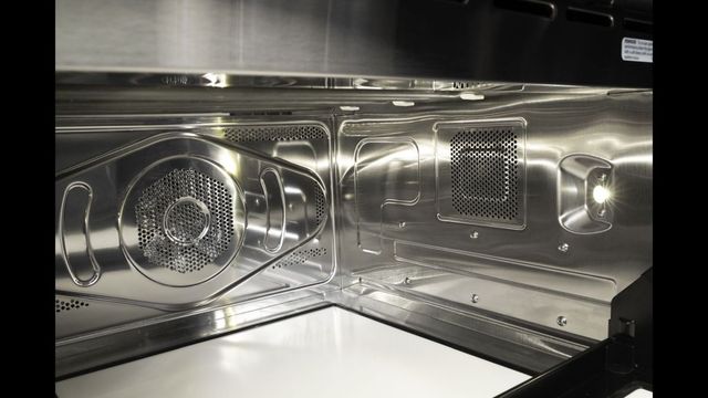 Viking® 5 Series 1.4 Cu. Ft. Stainless Steel Under Counter Convection DrawerMicro™ Oven-3