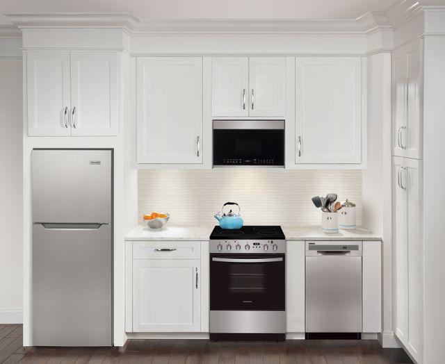 Frigidaire® 24" Stainless Steel Freestanding Electric Range-7