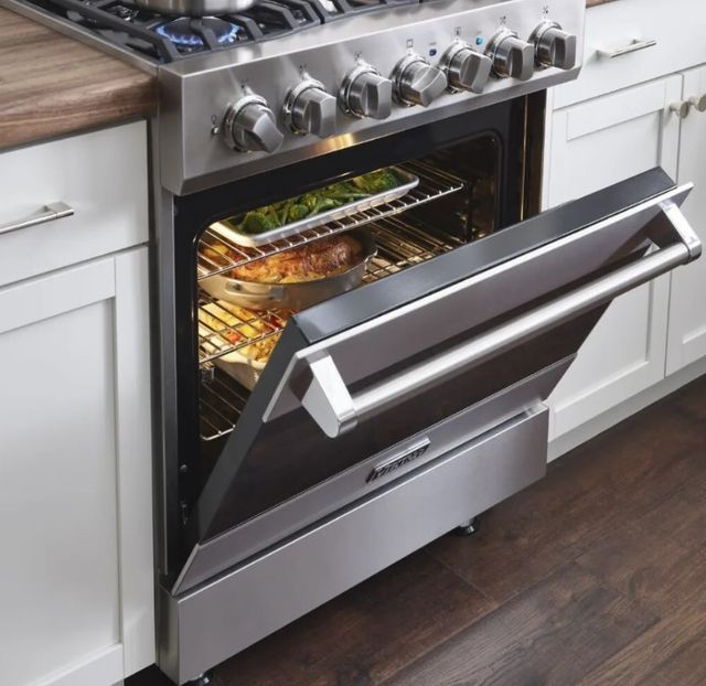 Viking® 3 Series 30" Ivy Propane Pro Style Gas Range-3