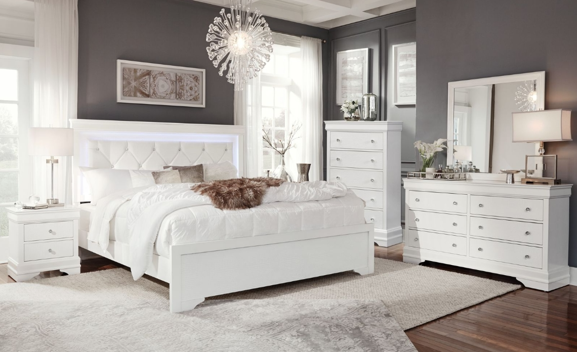 Global Furniture USA Pompei King Panel Bedroom Set - Thumbnail 3