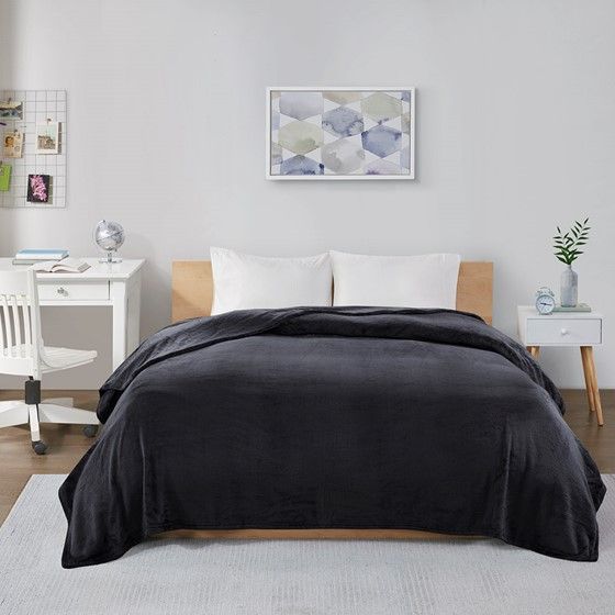 Olliix by Intelligent Design Microlight Plush Black Full/Queen Oversized Blanket-2