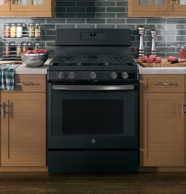 GE® 30" Free Standing Gas Range-Black Slate-JGB660FEJDS-3