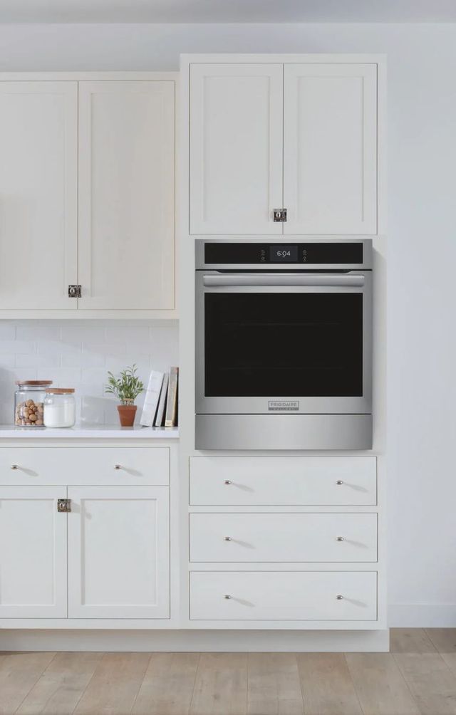 Frigidaire Gallery® 24'' Smudge-Proof® Stainless Steel Single Electric Wall Oven-9
