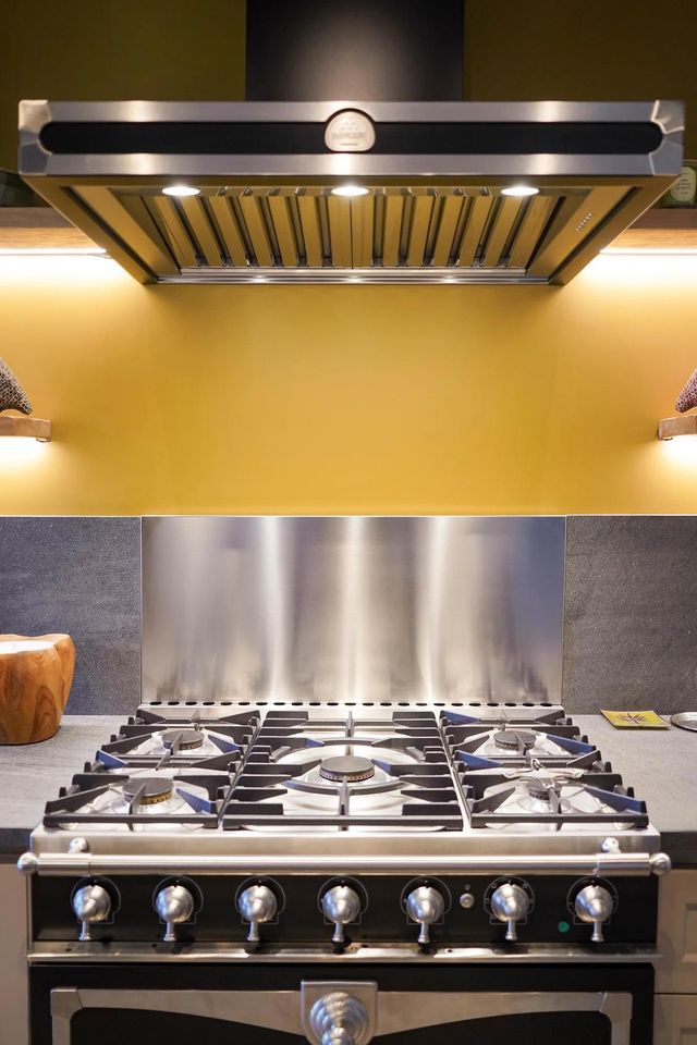 La Cornue CornuFe 90 AlberTine Chimney Hood