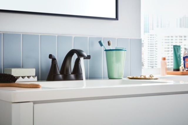 Peerless Parkwood® Matte Black 2-Handle Centerset Lavatory Faucet-2