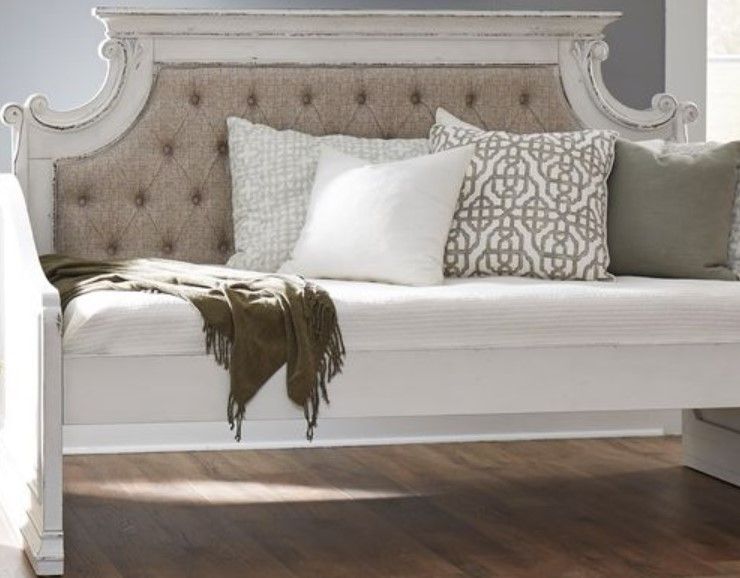 Liberty Furniture Magnolia Manor Daybed Upholstered Back