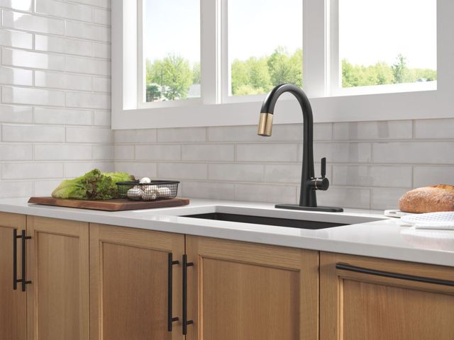 Delta Monrovia® Champagne Bronze/Matte Black Single Handle Pull-Down Kitchen Faucet-1