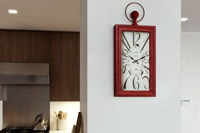 YHD Wavin' Red Wall Clock-1