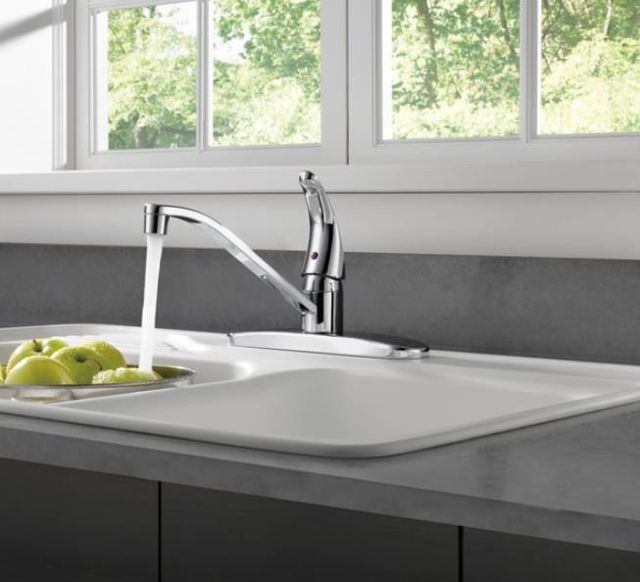 Peerless Core Chrome Single Handle Kitchen Faucet-2