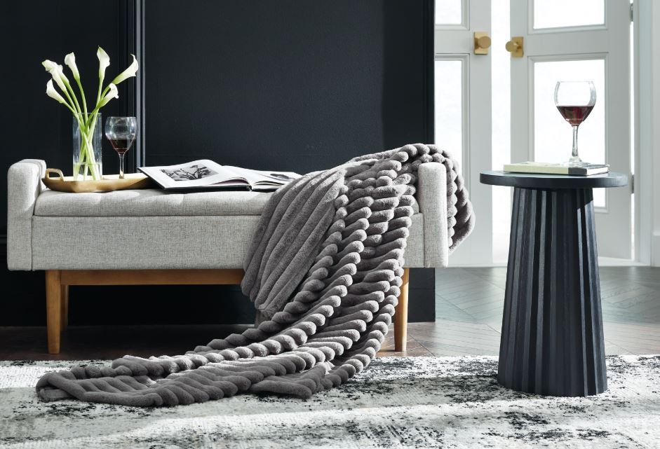 Signature Design by Ashley® Alsonwell 3-Piece Gray Throw Blanket