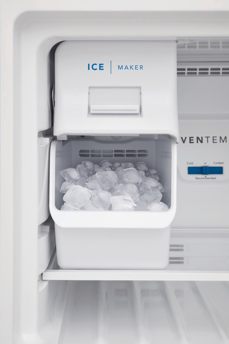 Fridgidare popular Ice Maker