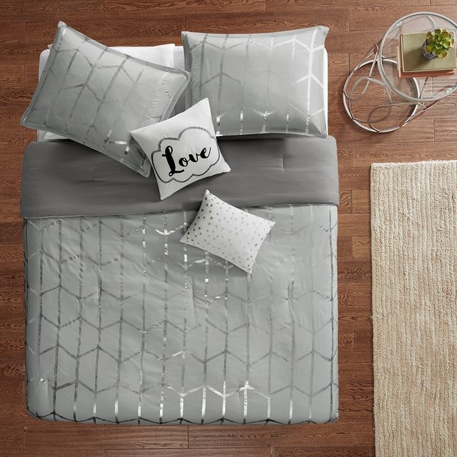 Olliix by Intelligent Design Raina Grey and Silver Twin/Twin XL Metallic Printed Comforter Set-3