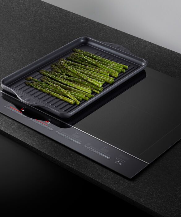 Fisher & Paykel Series 9 24" Black Glass Induction Cooktop-3