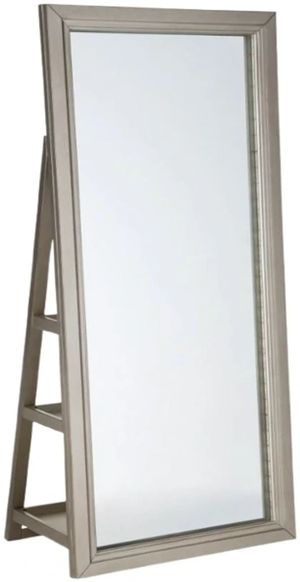 Click to view more images of the product.