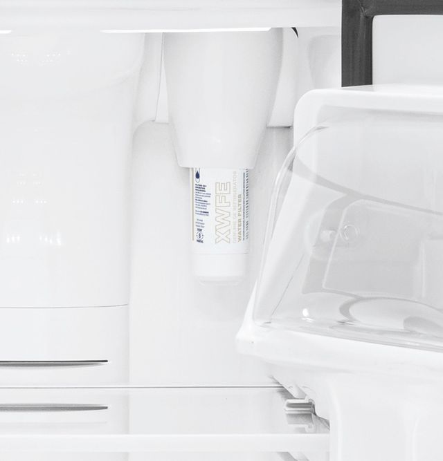 GE® White Refrigerator Water Filter-2