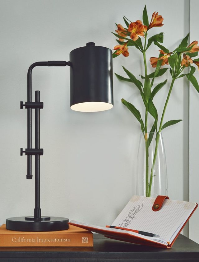 Signature Design by Ashley® Baronvale Black Metal Desk Lamp-2