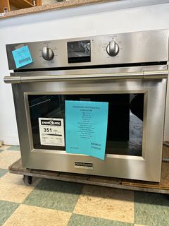 FRIGIDAIRE PROFESSIONAL WALL OVEN