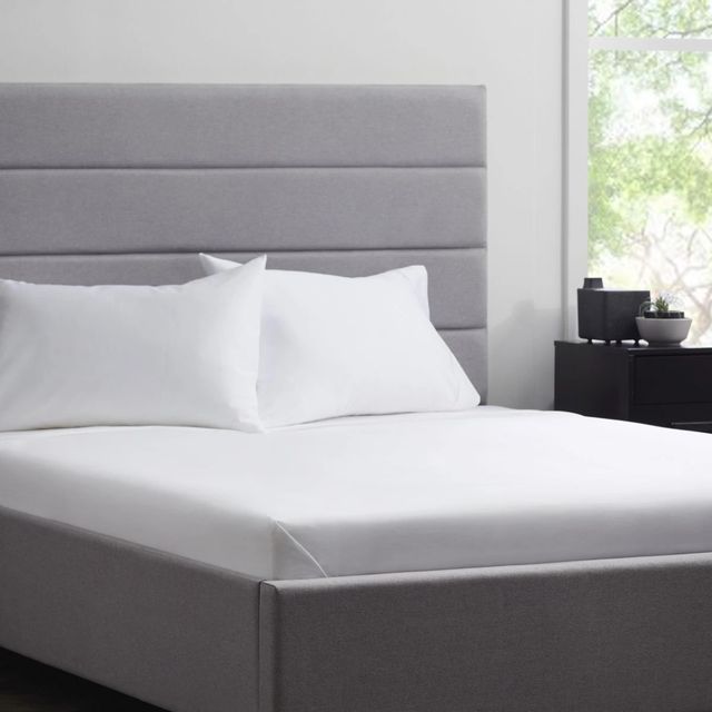 Weekender™ 6-Piece Double Brushed Microfiber White Split Queen Sheet Set-1